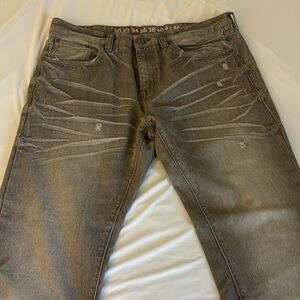 EUC MENS JEANS—DENIM HOUSE